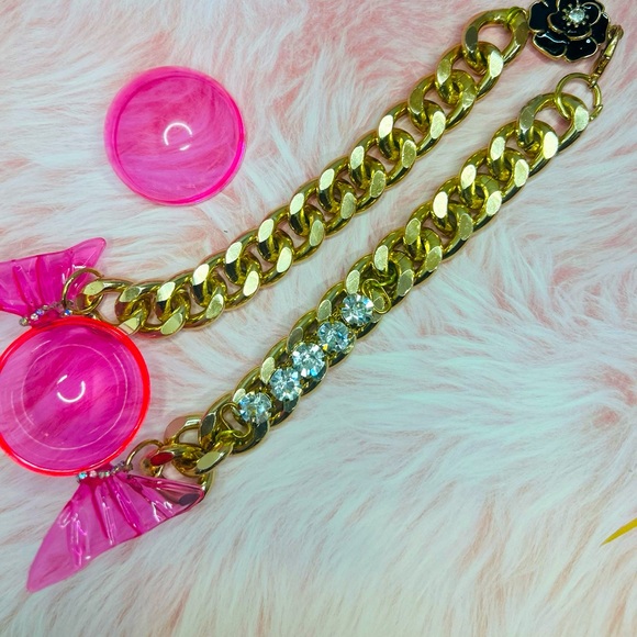 Gold Necklace - Picture 6 of 9